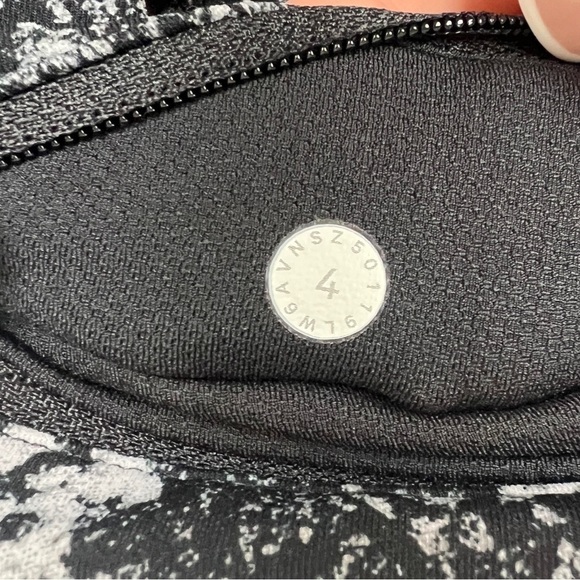 Lululemon Pace Rival Crop 22” Leggings Achromatize Ice Grey Black - Picture 5 of 5